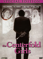 The Centerfold Girls (1974) Escenas Nudistas
