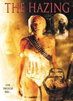 The Hazing (AKA DEAD SCARED) 2004 película escenas de desnudos
