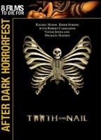 Tooth and Nail (2007) Escenas Nudistas