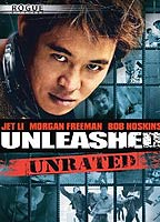 Unleashed (2005) Escenas Nudistas