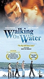 Walking on Water (2002) Escenas Nudistas