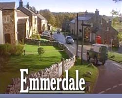 Emmerdale (1973-presente) Escenas Nudistas