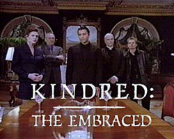 Kindred: The Embraced 1996 película escenas de desnudos