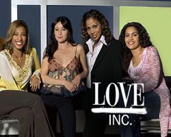 Love, Inc. 2005 película escenas de desnudos