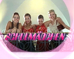 Schulmädchen (2002-2005) Escenas Nudistas