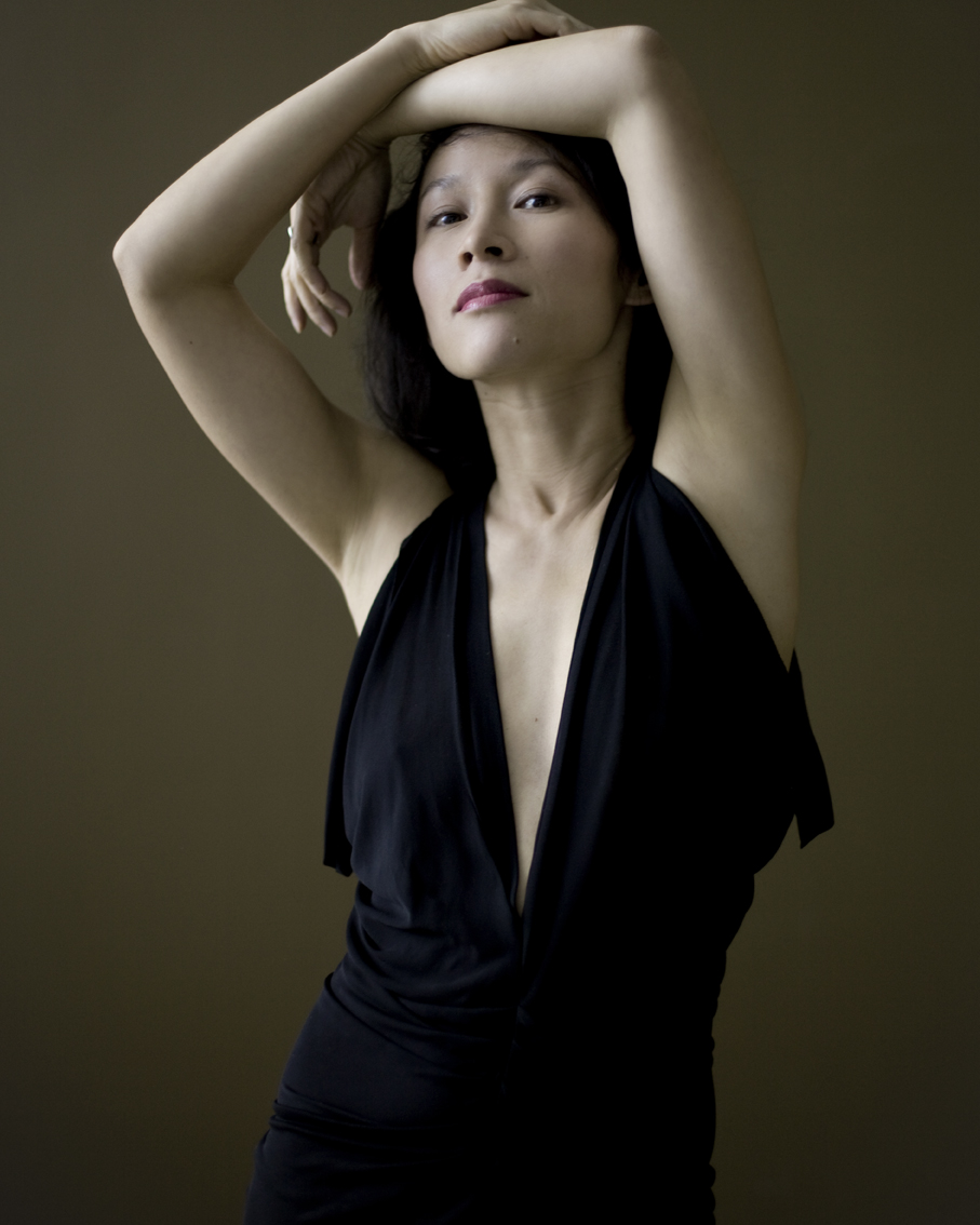 Jade Phan-Gia desnuda