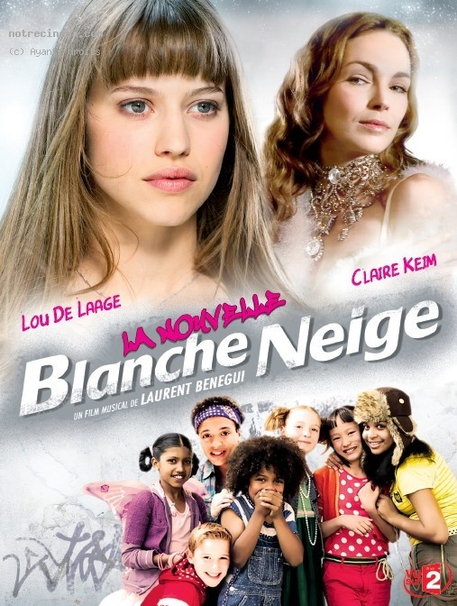 La nouvelle Blanche-Neige (2011) Escenas Nudistas
