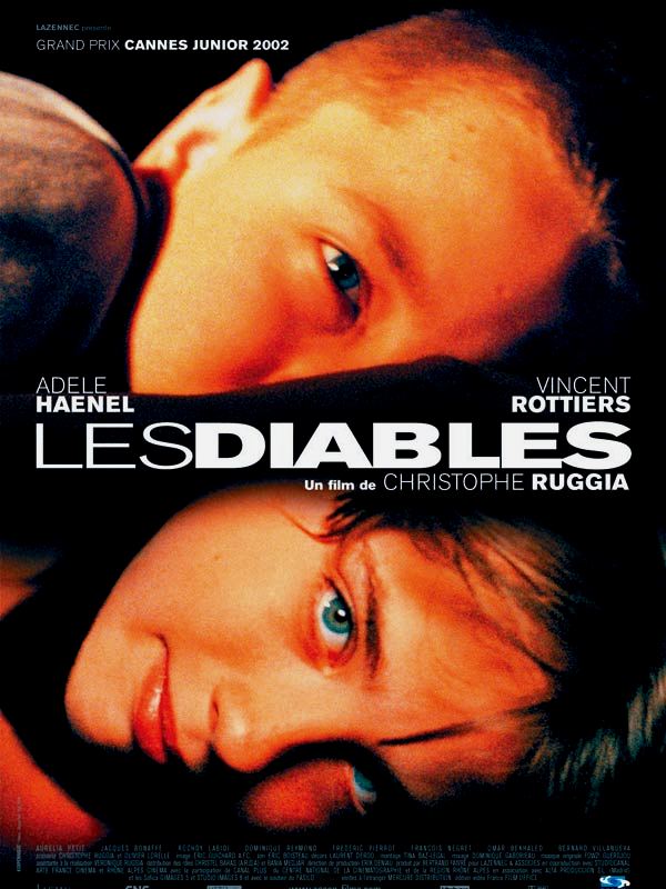 Les Diables (2002) Escenas Nudistas