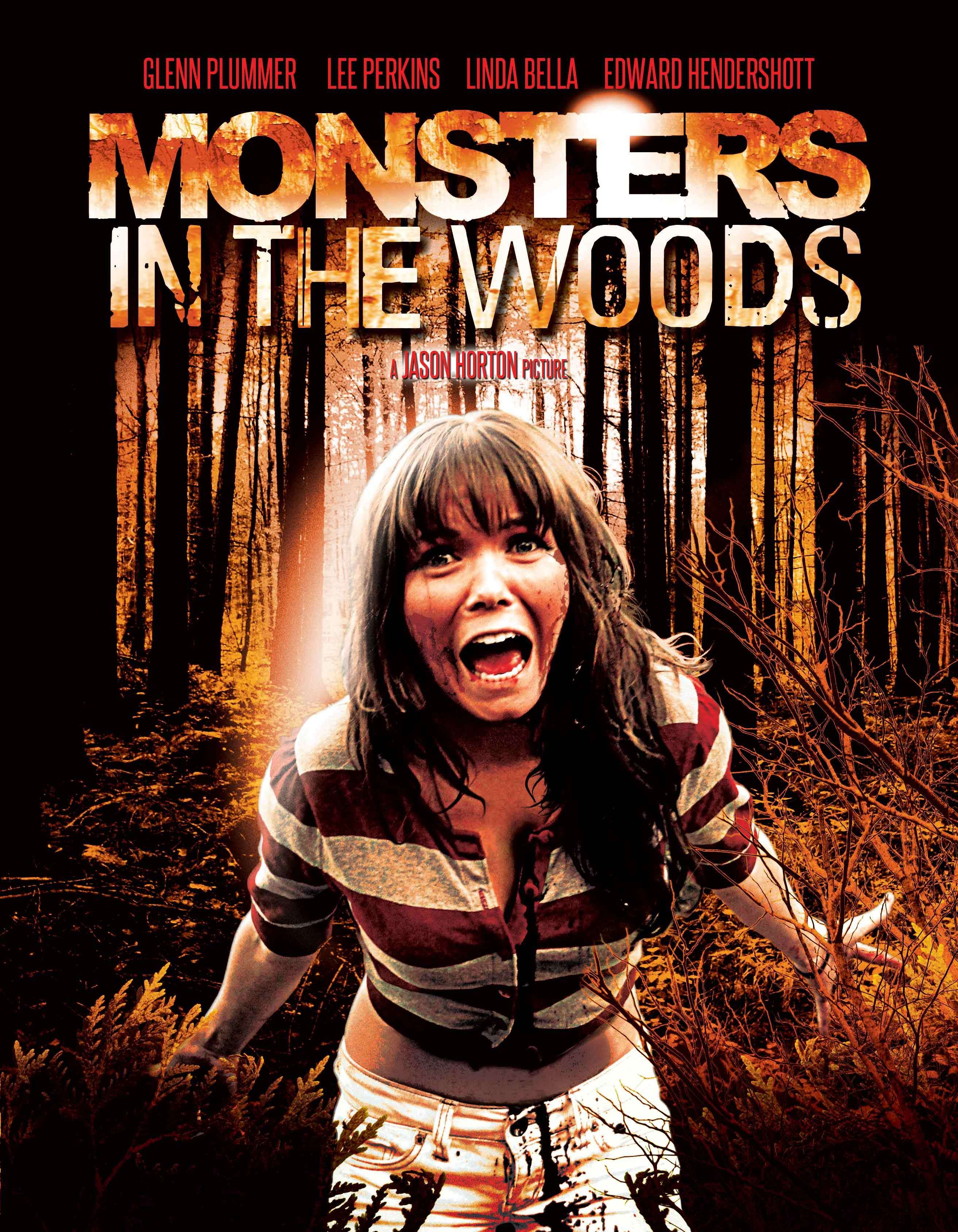 Monsters In The Woods (2012) Escenas Nudistas