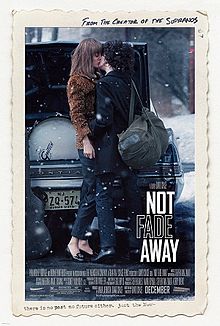 Not Fade Away (2012) Escenas Nudistas