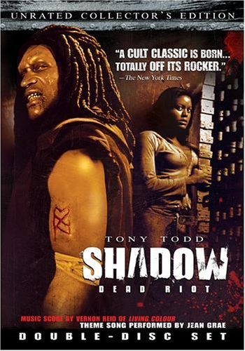 Shadow: Dead Riot 2006 película escenas de desnudos