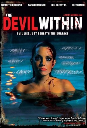 The Devil Within 2010 película escenas de desnudos